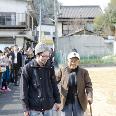 よみちにひはくれない(2015)