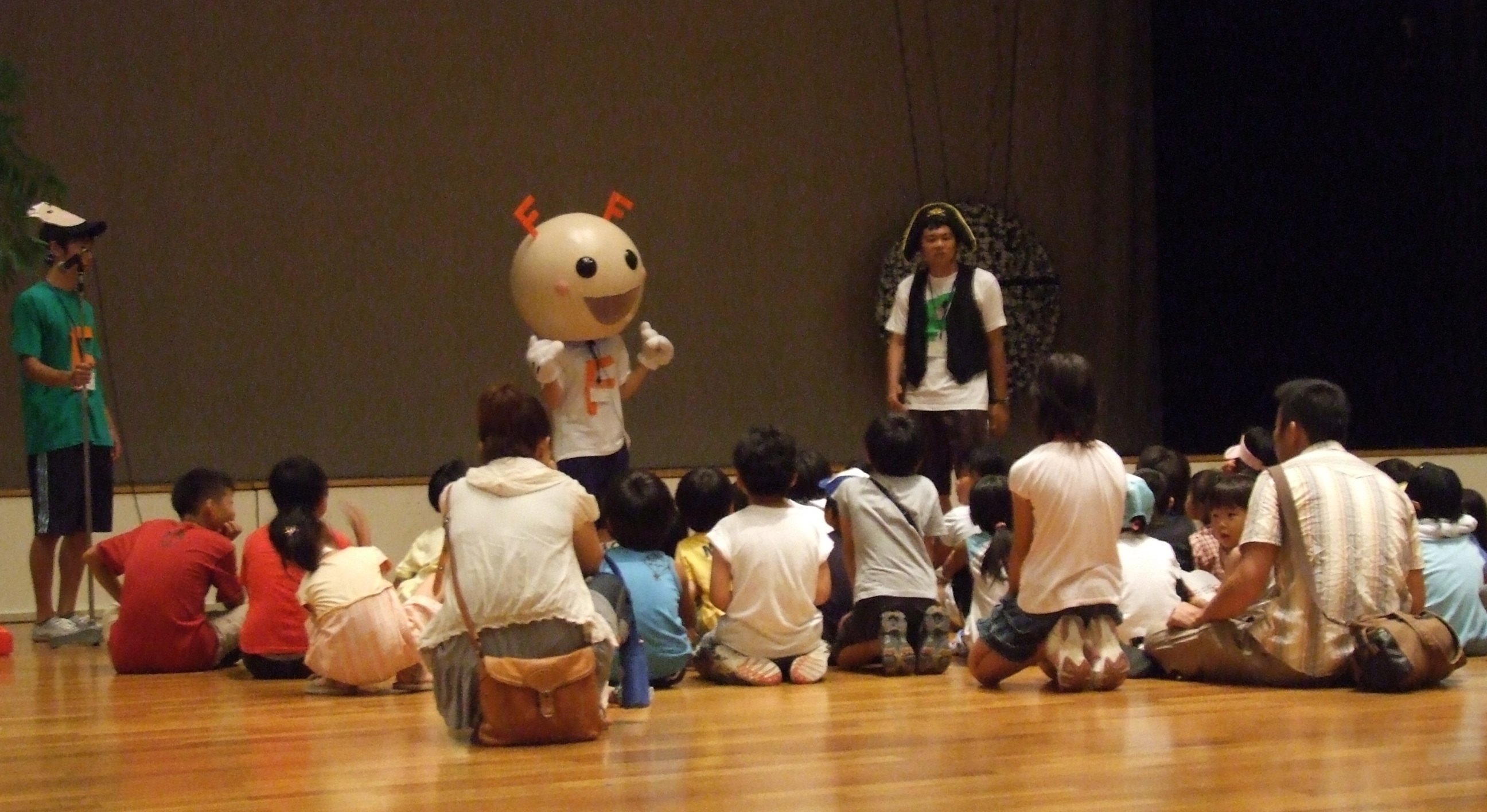 子供たちとフレンティ
