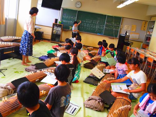 お箏について説明