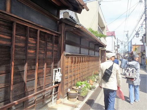 一身田寺内町