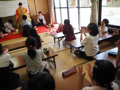 「展示」終了後には拍手が！