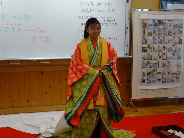 緊張気味のこども