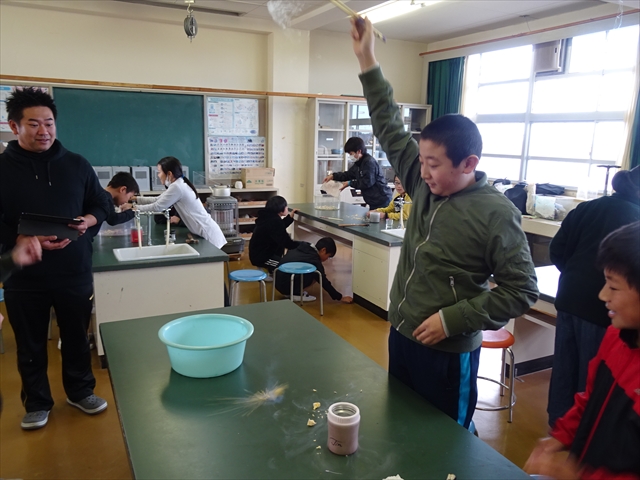 いろいろなものを凍らせてみる
