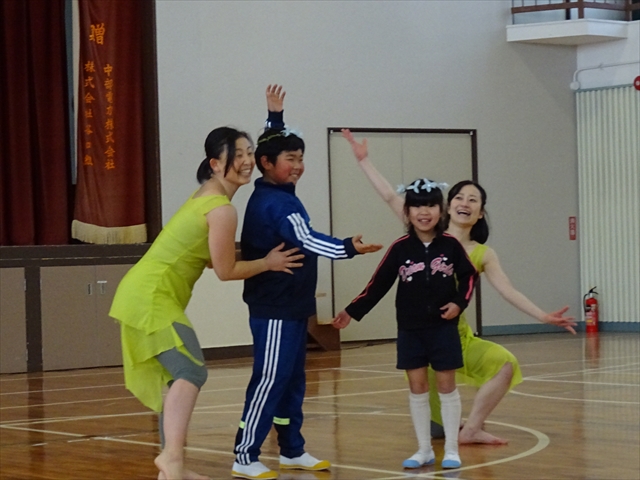 模範演舞を鑑賞