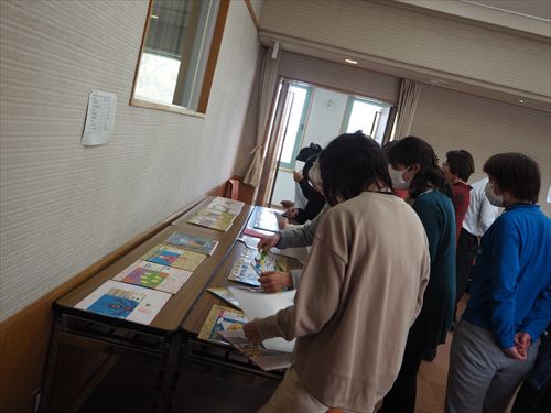 名張市立図書館にある紙芝居