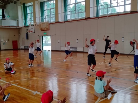 学年ごとに発表