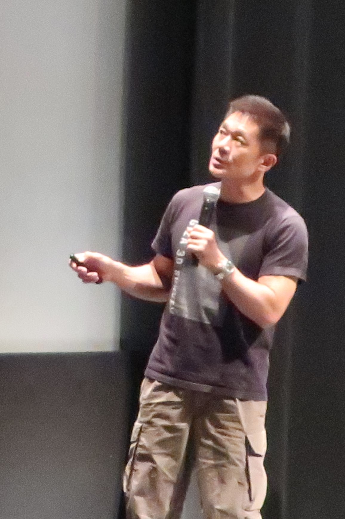 河江肖剰さん