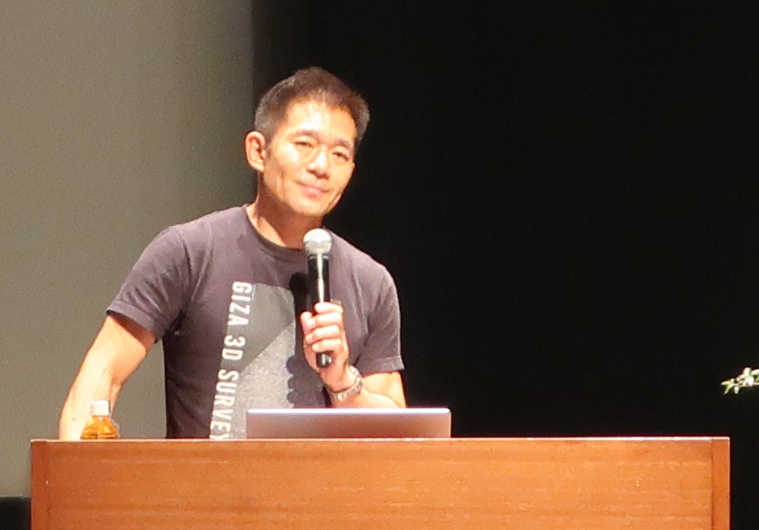 河江肖剰さん