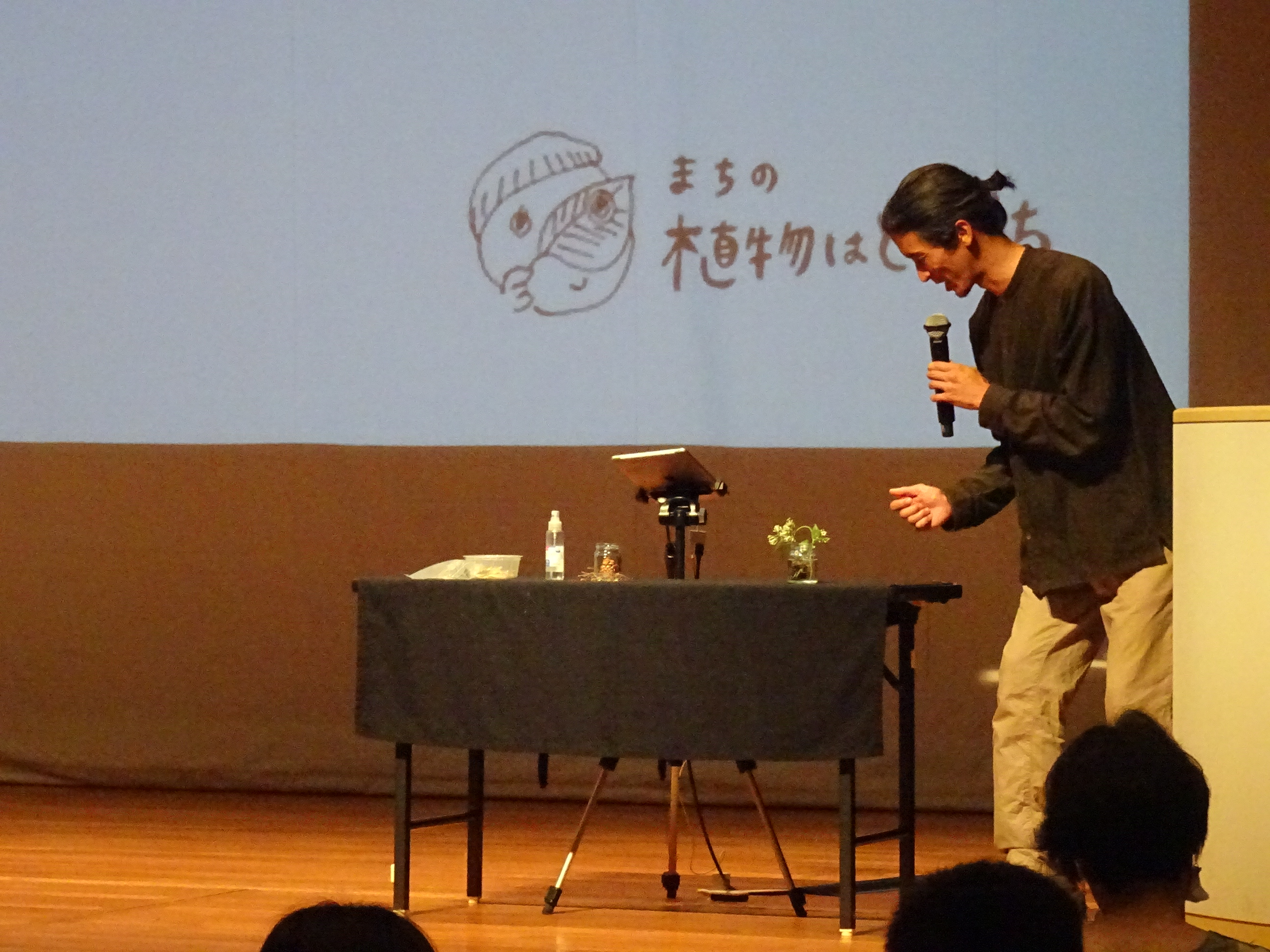 鈴木純さん　講演会の様子