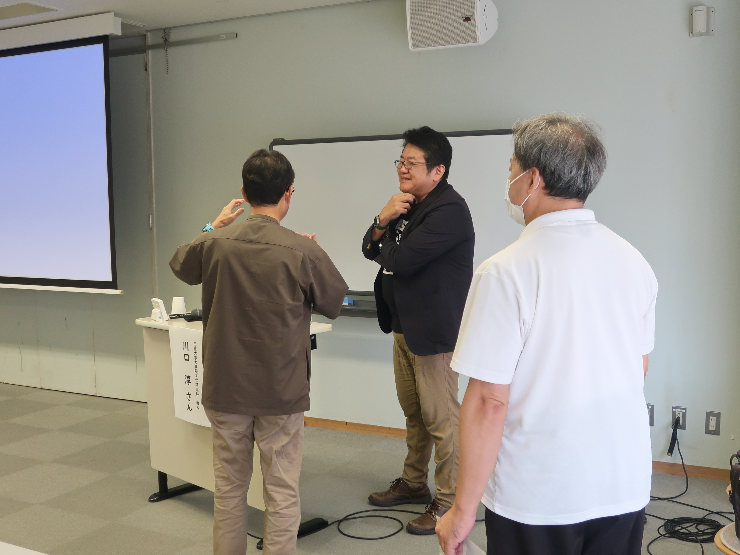 個別質問の様子