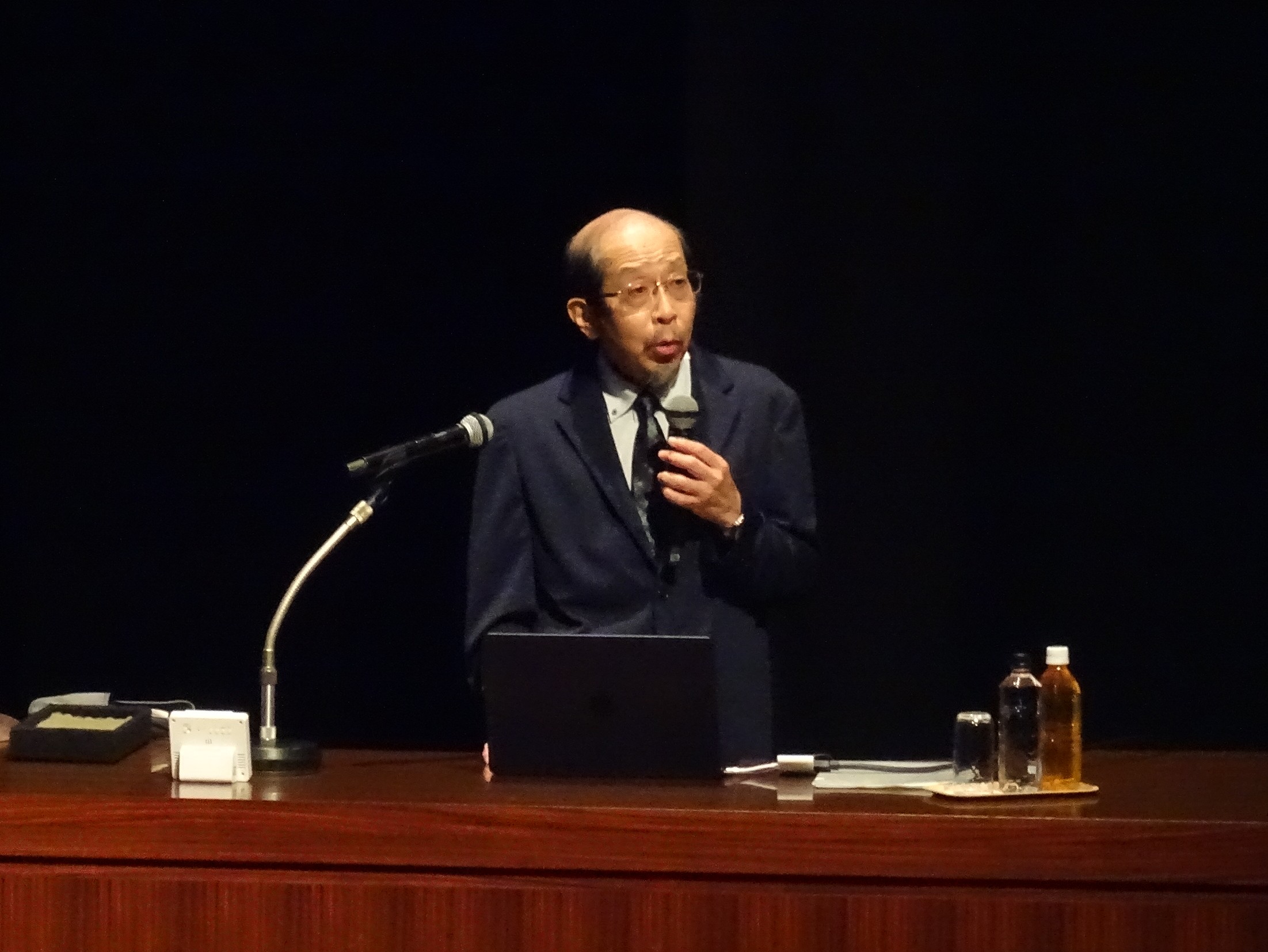 講師の西弘嗣さん